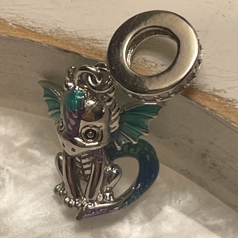 Bracelet Charm Dragon with Wings & Rhinestones Sterling Silver - Picture 3 of 9